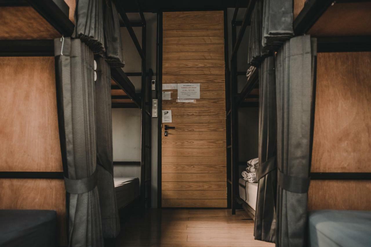 Nap@Pan Hostel Silom Bangkok Exterior photo